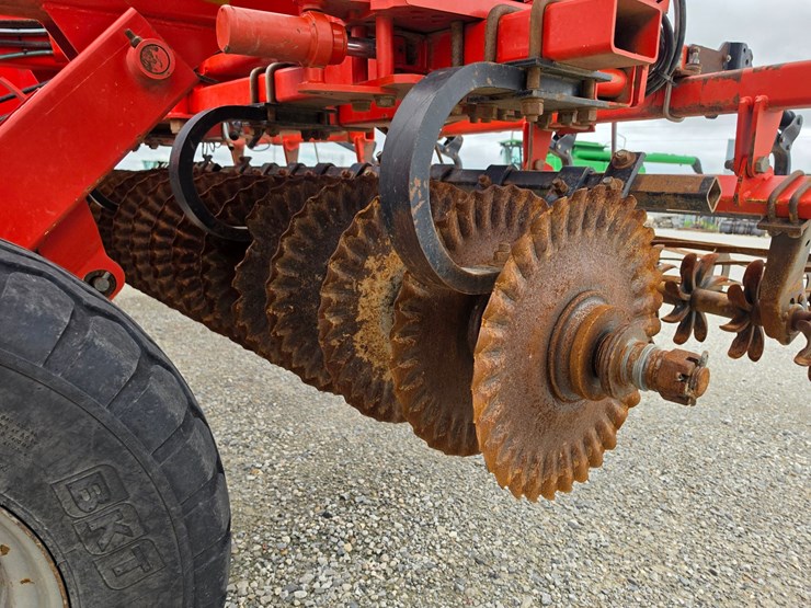 2015-kuhn-krause-8000-40-image-8