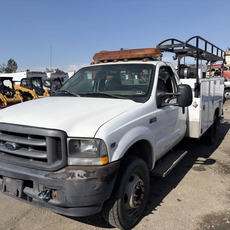 2003 FORD F550