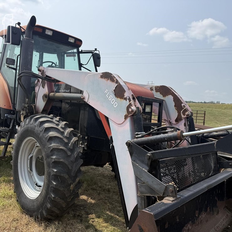 2005 AGCO DT180