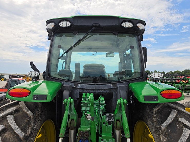 2024-john-deere-6r-155-image-13