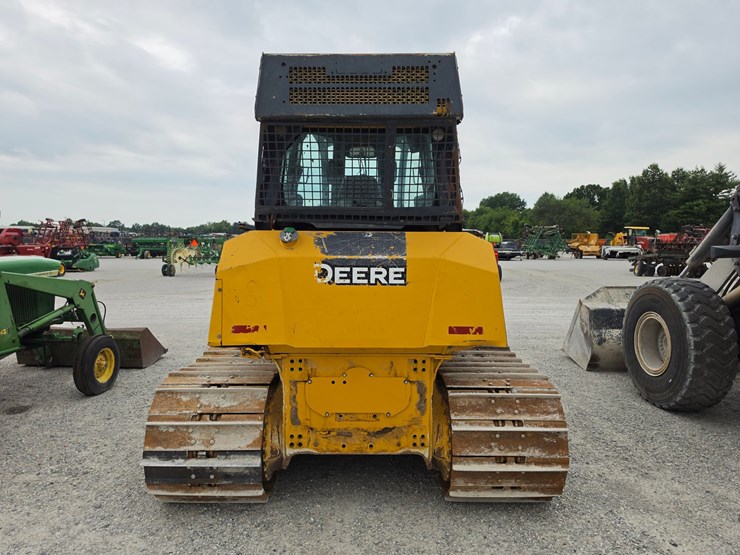 2019-deere-700k-lgp-image-19
