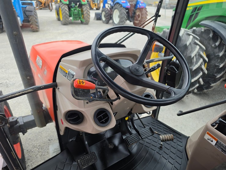 2014-kubota-m9960-image-18