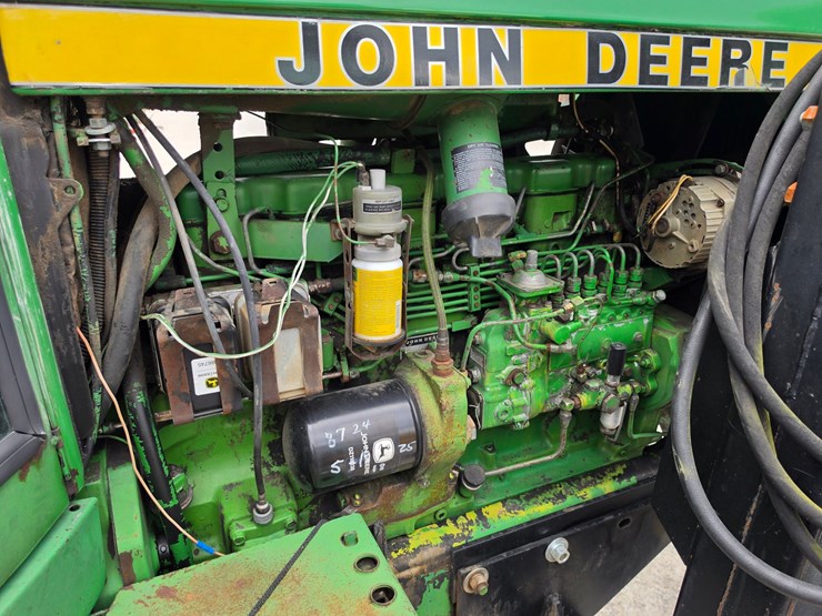 1981-john-deere-4440-image-21