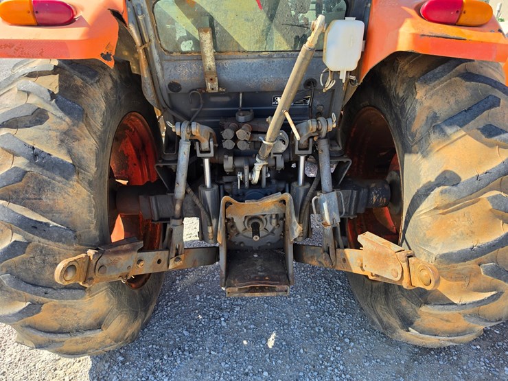 2014-kubota-m9960-image-29