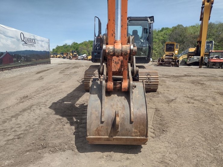 hitachi-zx160-lc-6n-image-24