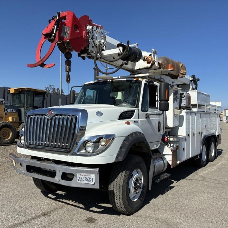 2013 INTERNATIONAL 7600