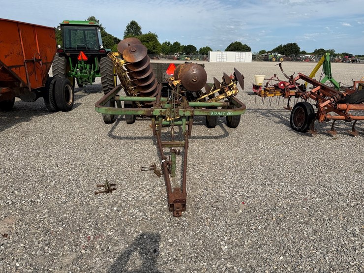 john-deere-210-image-2