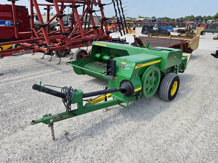 2016-john-deere-348-image-11