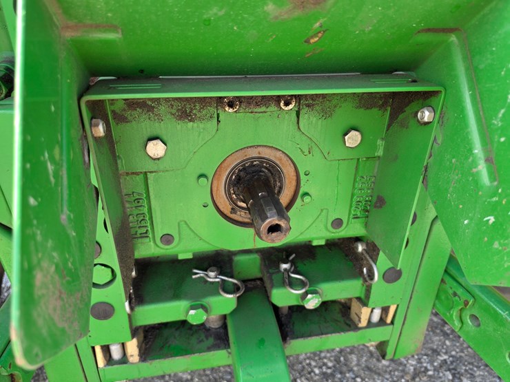 2019-john-deere-6110m-image-15