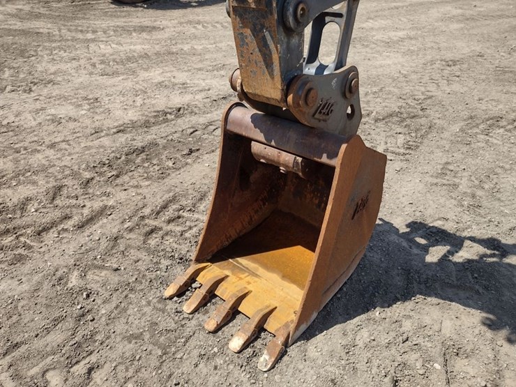 john-deere-85-image-30