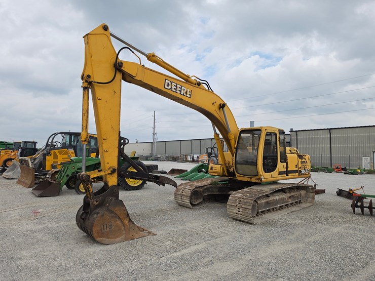 1998-deere-200-lc-image-1