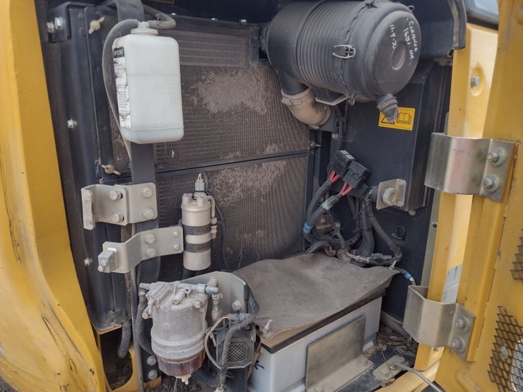 deere-60g-image-37