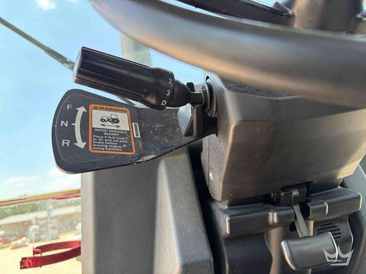2020-deere-310l-image-6