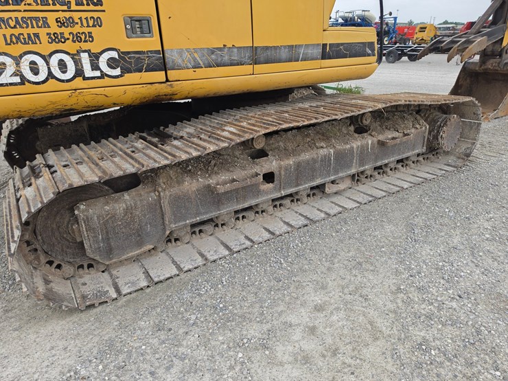 1998-deere-200-lc-image-18