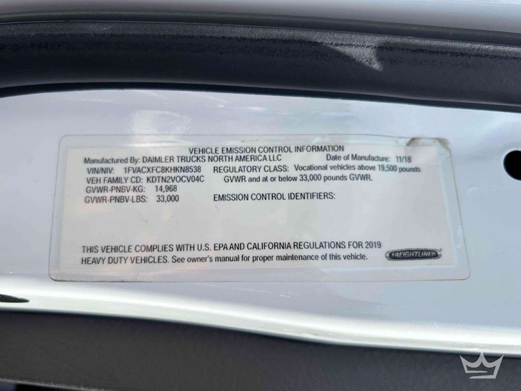 2019-freightliner-m2-106-image-5