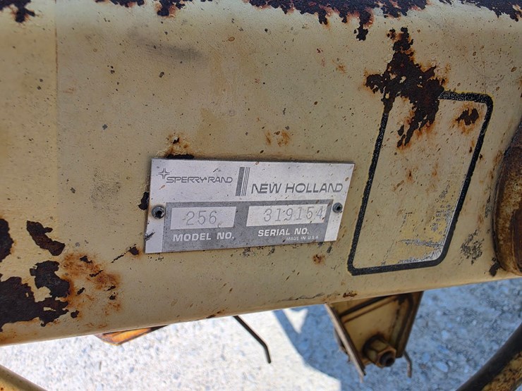 new-holland-256-image-4