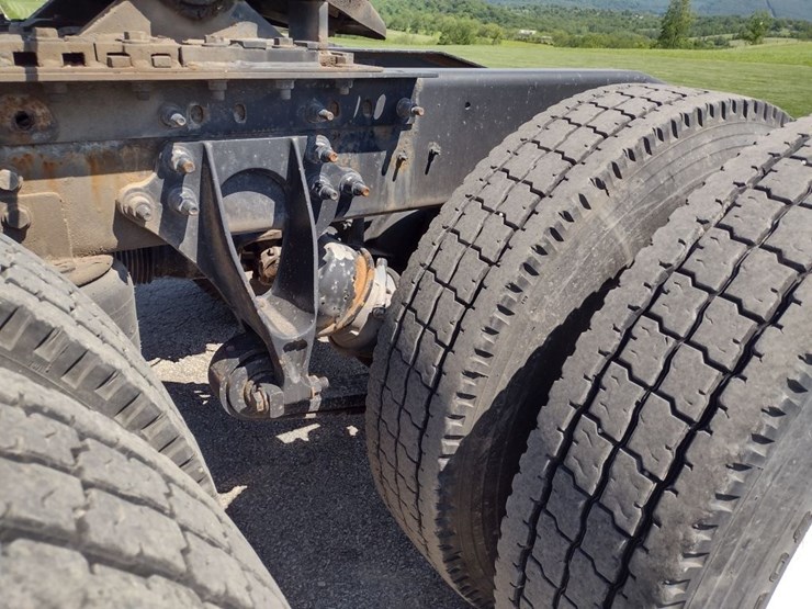 international-prostar-image-22