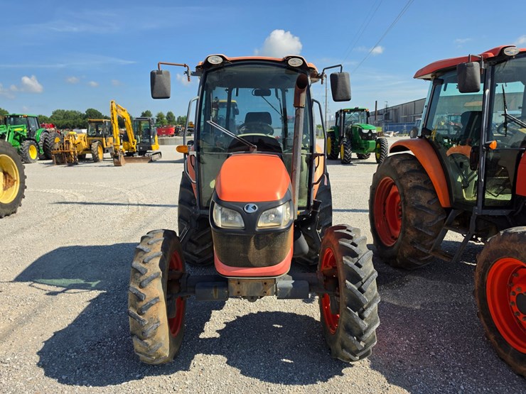2016-kubota-m7060-image-3