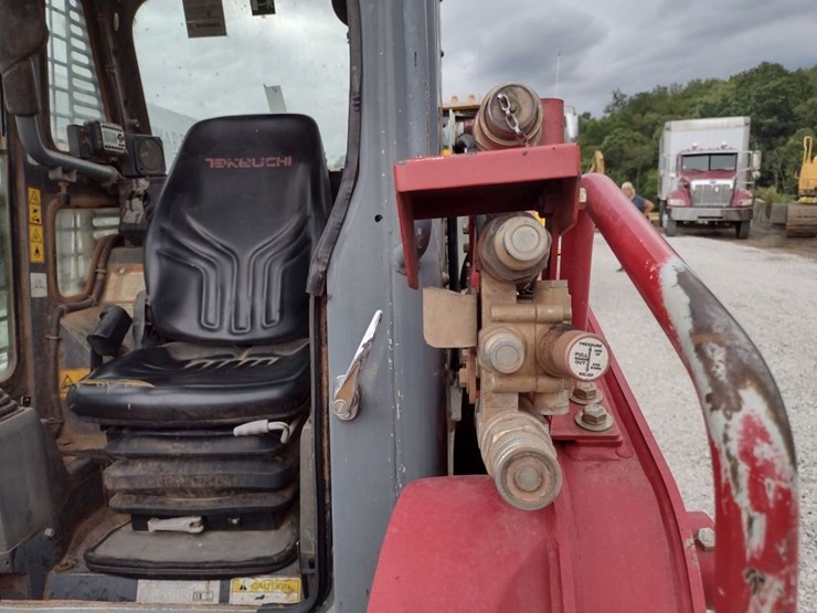 takeuchi-tl8-image-24