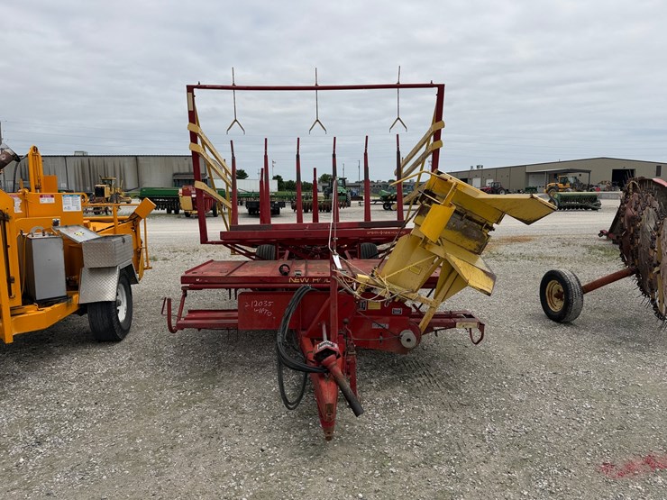 new-holland-1003-image-2