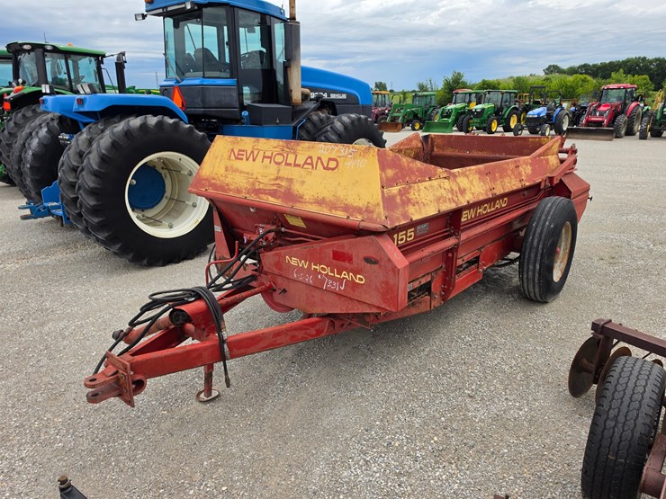 new-holland-155-image-11