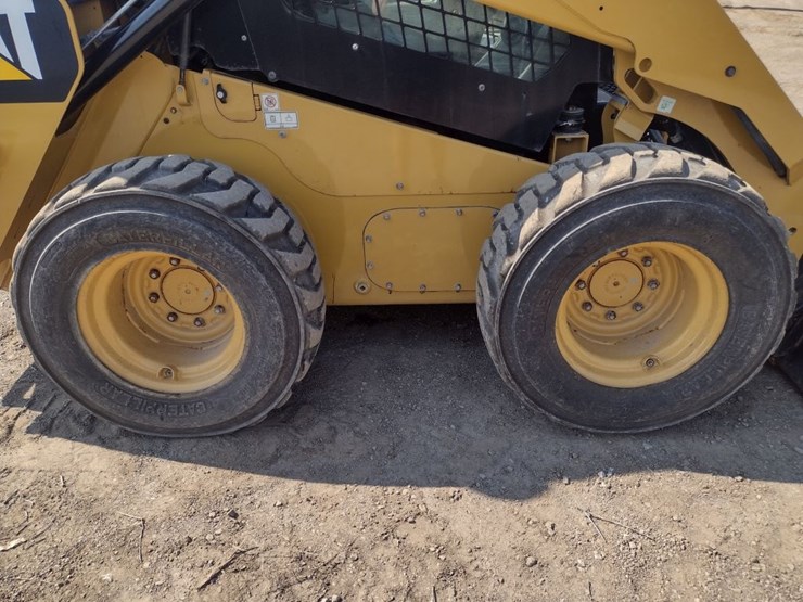 caterpillar-262d-image-22