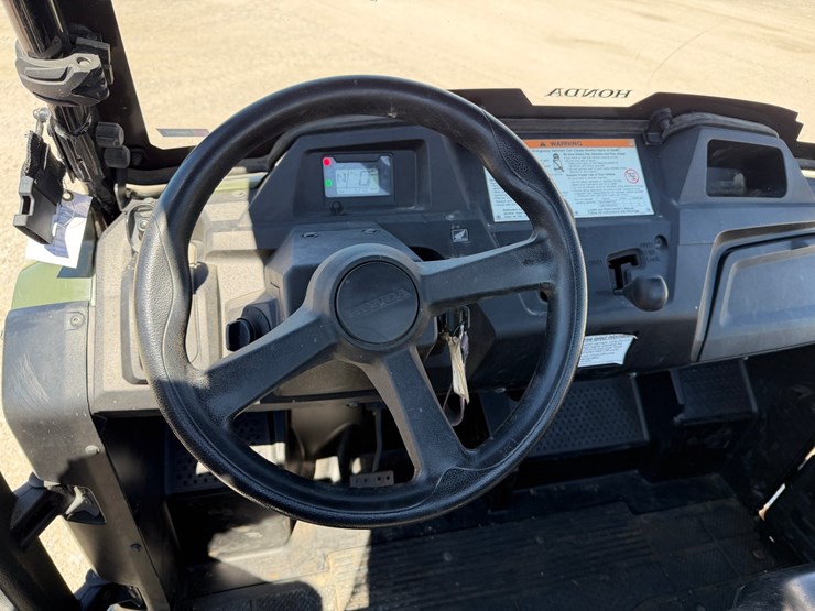 2021-honda-pioneer-700-image-6