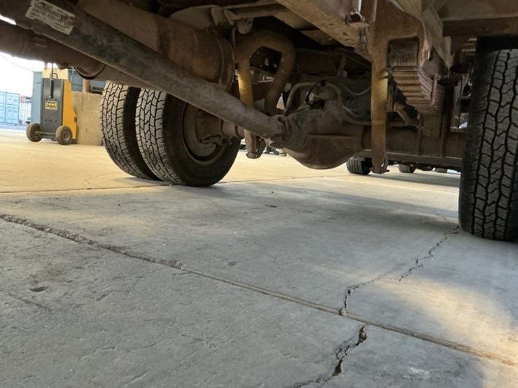 2000-ford-f350-image-26