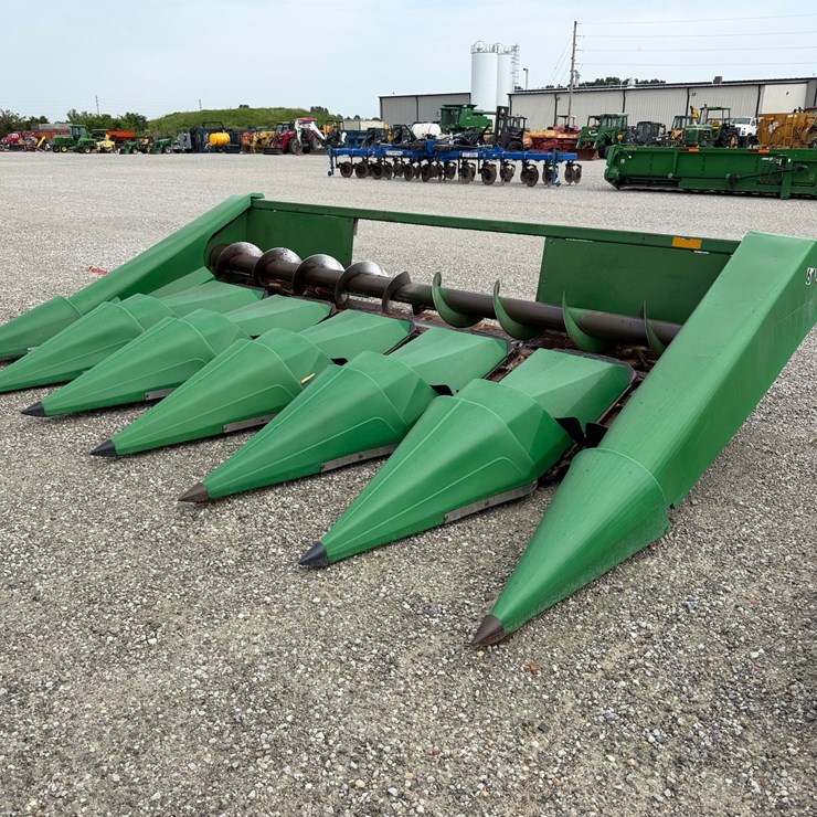 JOHN DEERE 643
