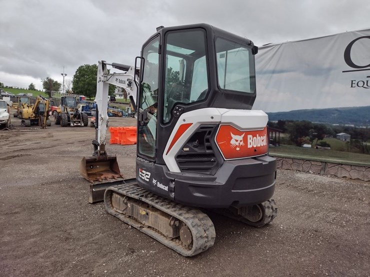 bobcat-e32i-image-36