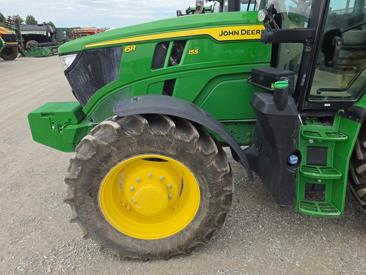 2024-john-deere-6r-155-image-4