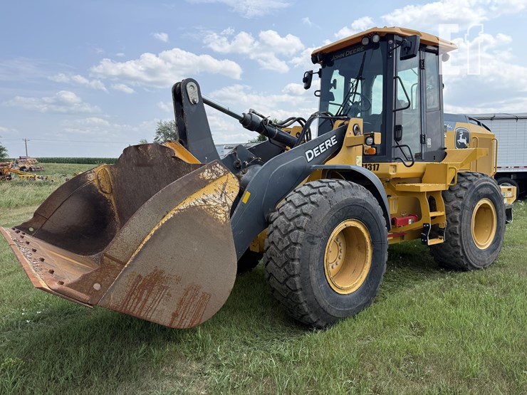 2019-deere-524l-image-32