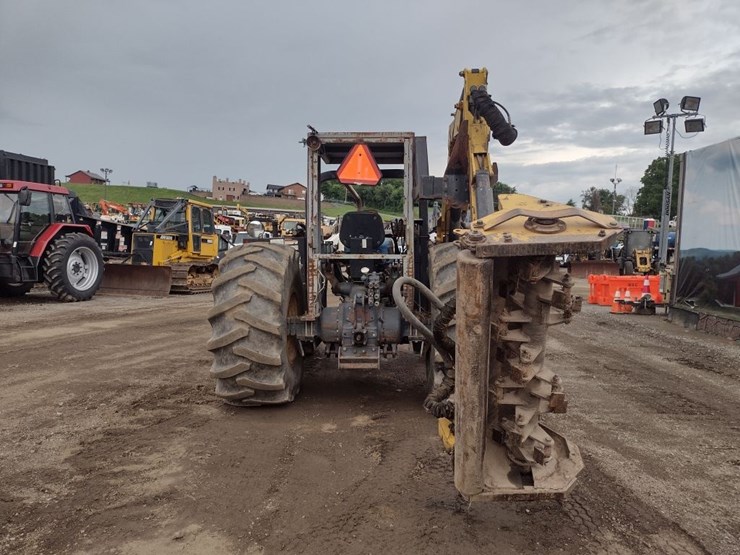 new-holland-7610s-image-4