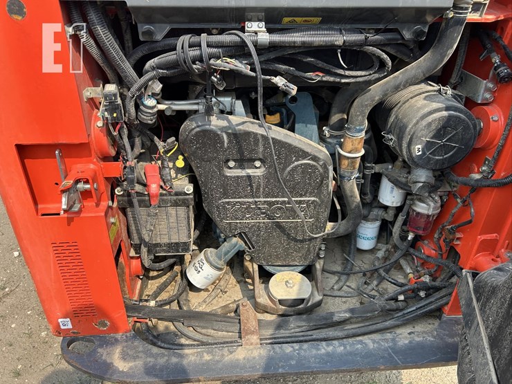 kubota-ssv75-image-25