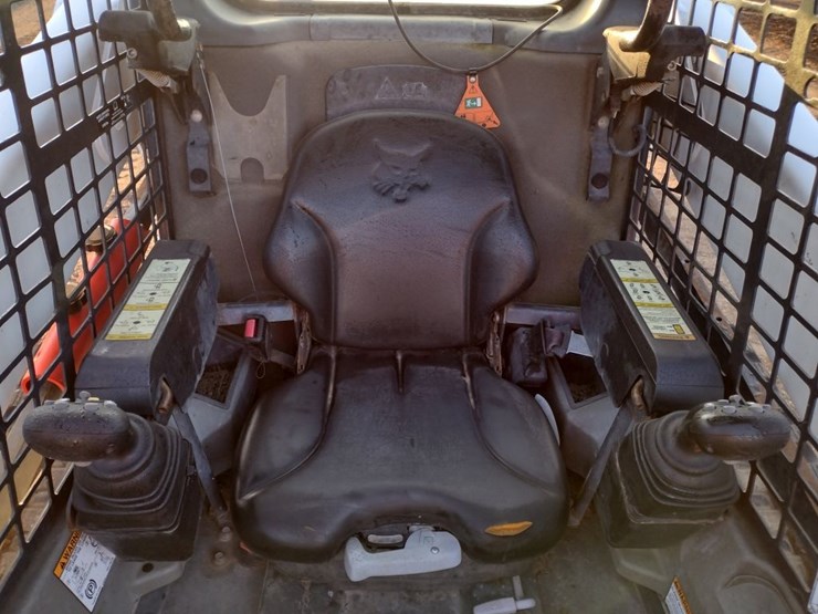 bobcat-t590-image-10