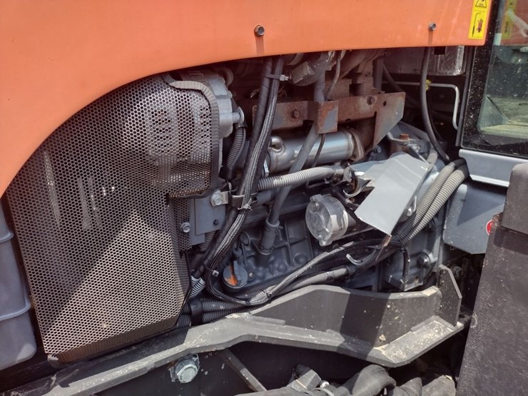 kubota-m108s-image-26