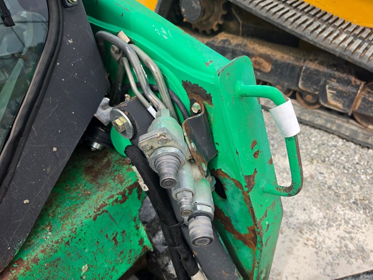 2015-bobcat-t450-image-6
