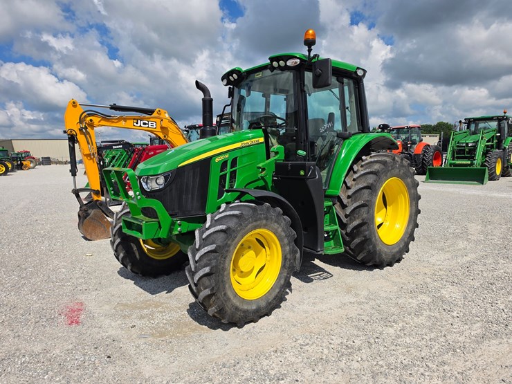 2022-john-deere-6120m-image-1