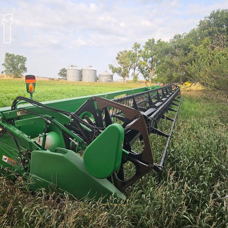 JOHN DEERE 635