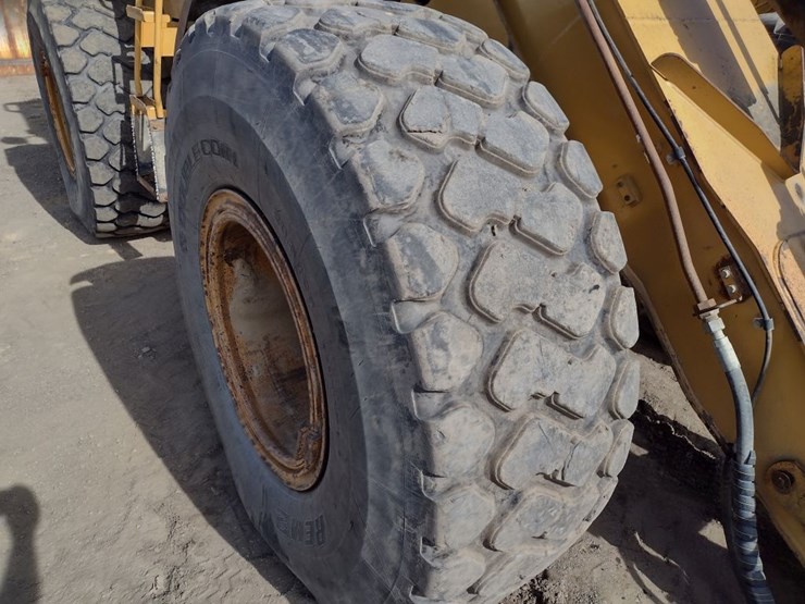 caterpillar-930g-image-30