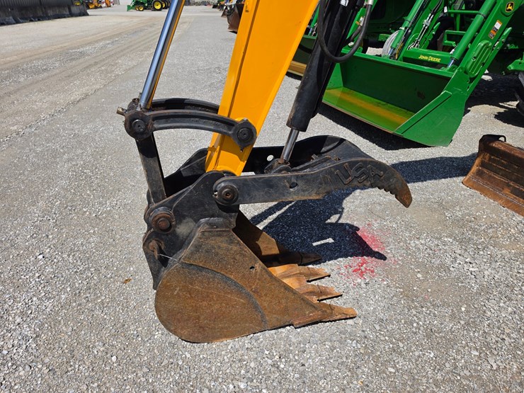 2022-jcb-50z-1-image-2