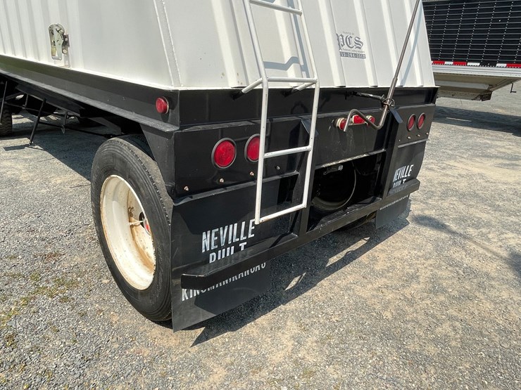 1998-neville-trailer-image-40