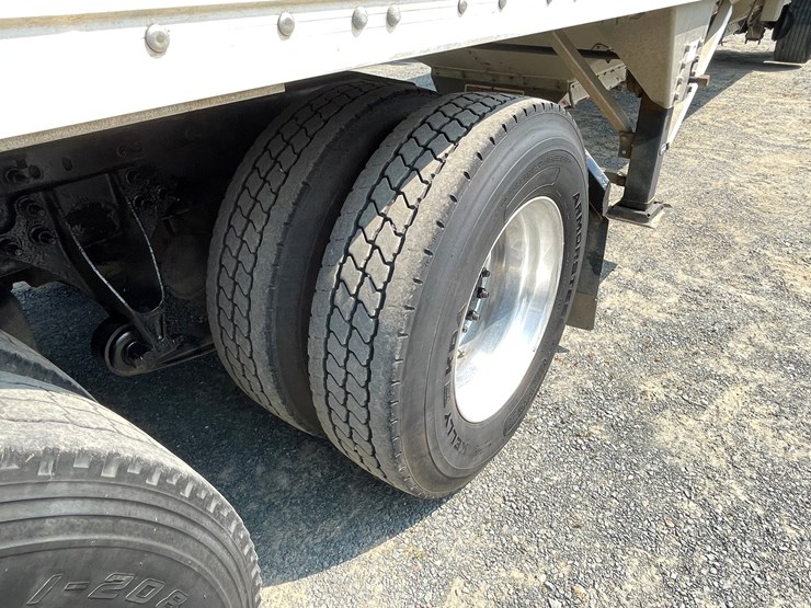 2011-international-prostar-image-27