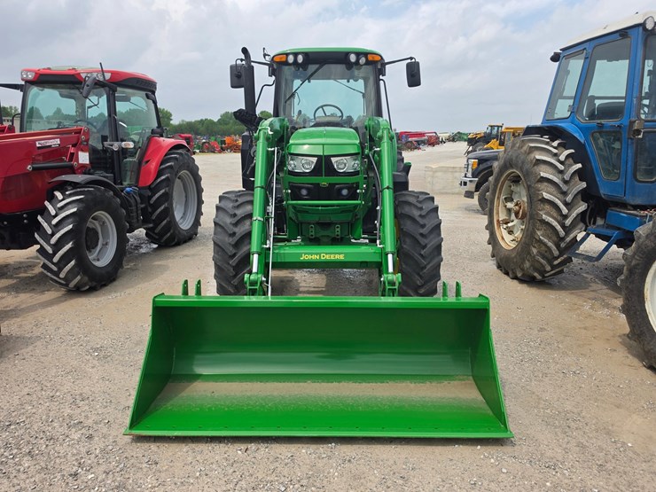 2019-john-deere-6130m-image-2