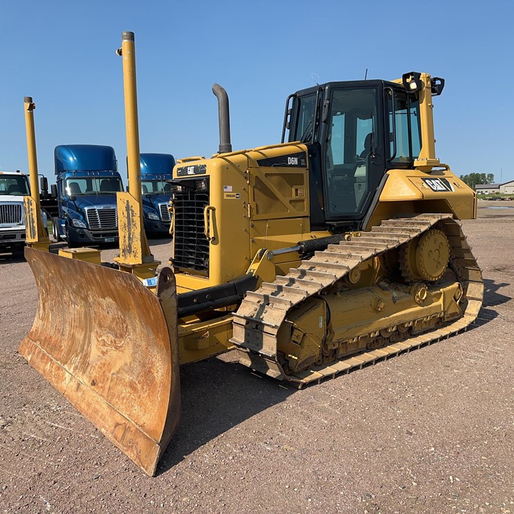 2015 CATERPILLAR D6N XL