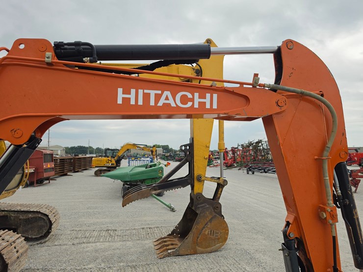2021-hitachi-zx50u-5-image-23