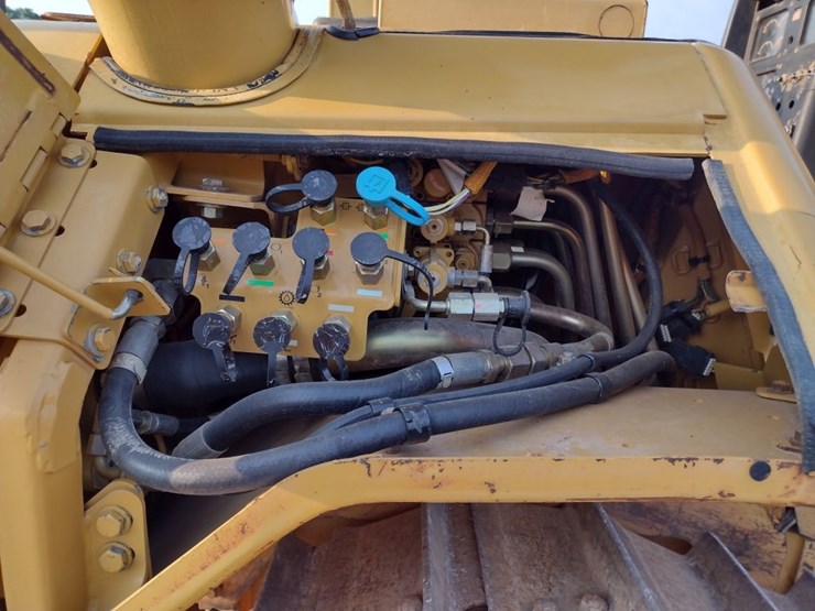 caterpillar-d5n-xl-image-32