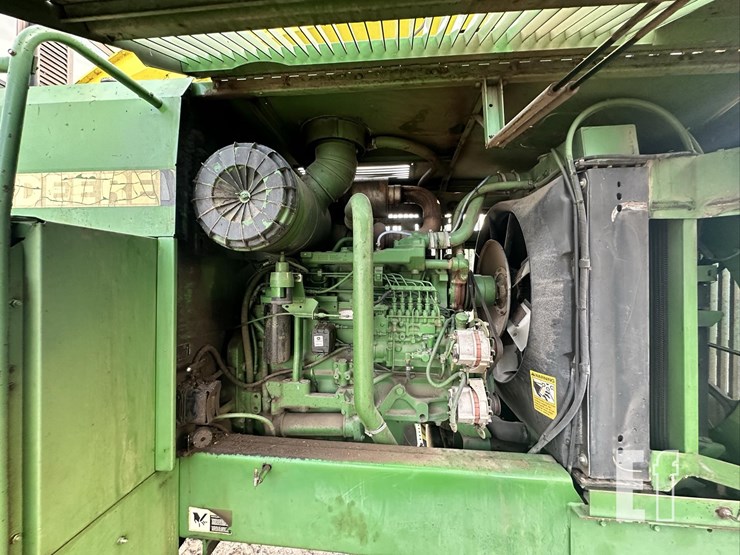 1996-john-deere-6710-image-30