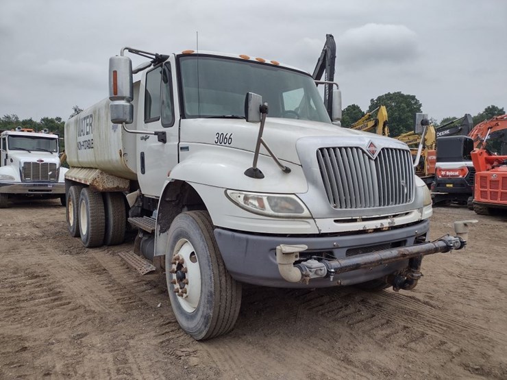 international-durastar-4400-image-34