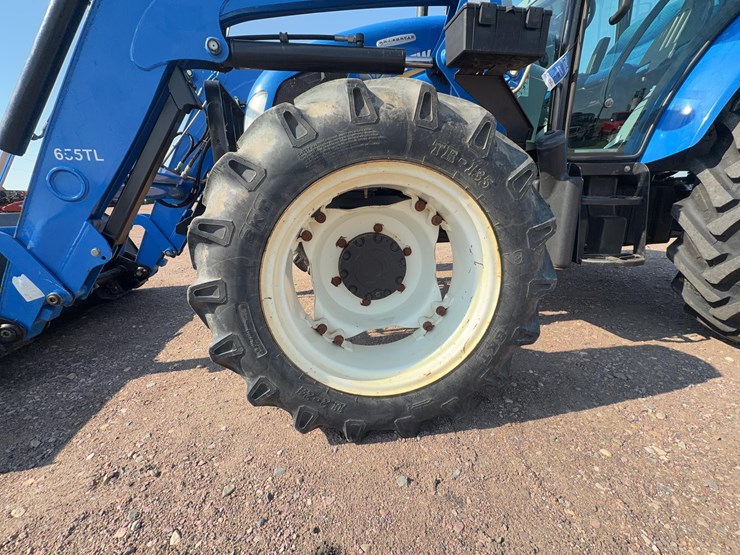new-holland-t4.75-image-12